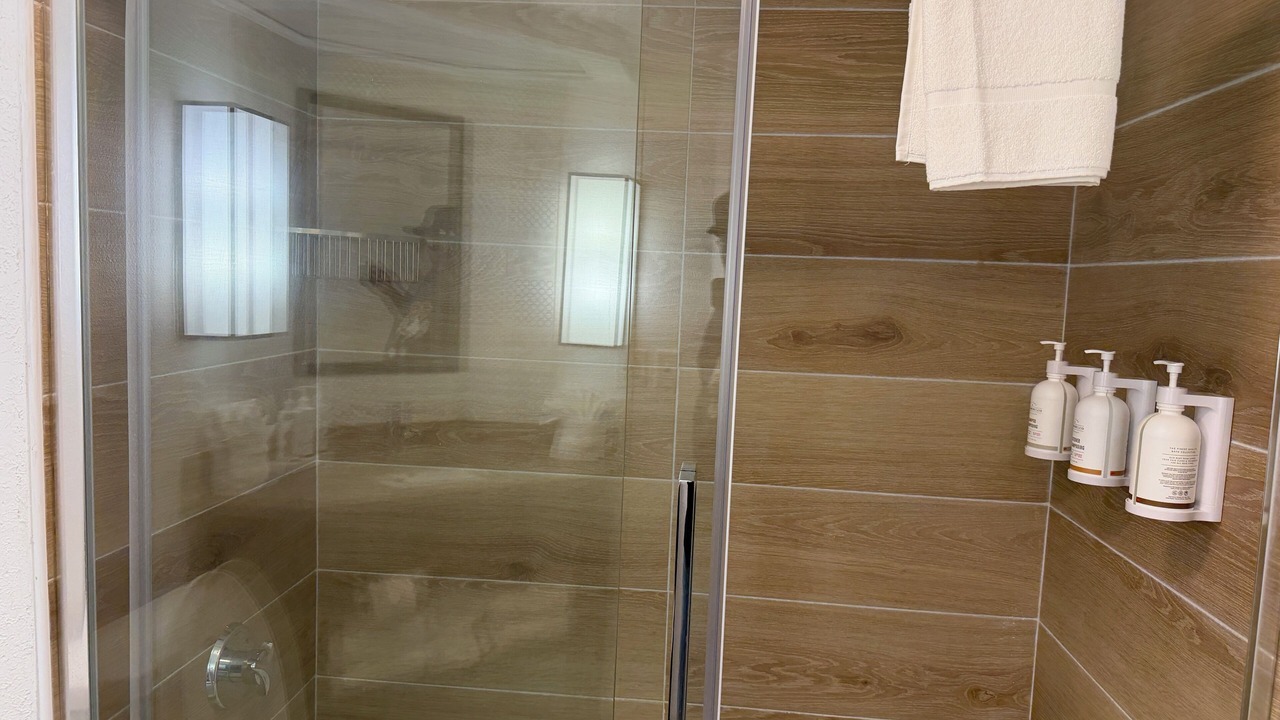 Photo of Bathroom in Baymeadows