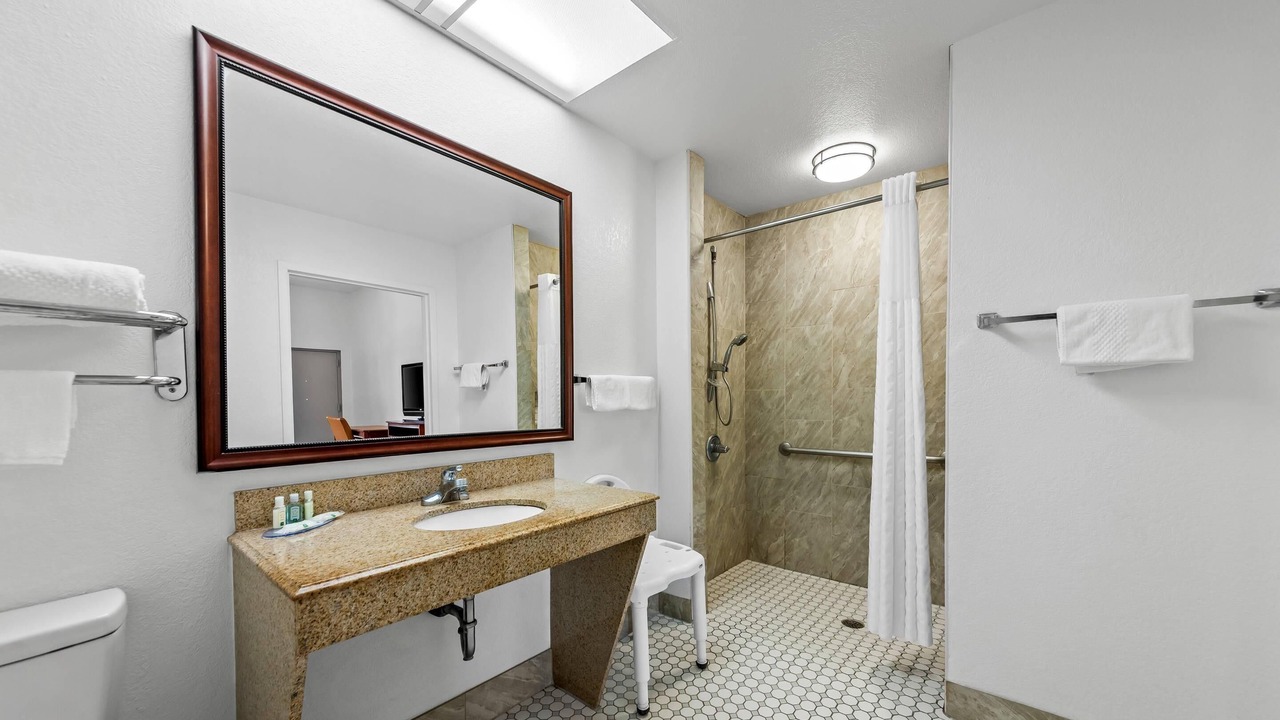 Photo of Bedroom in North Weeki Wachee
