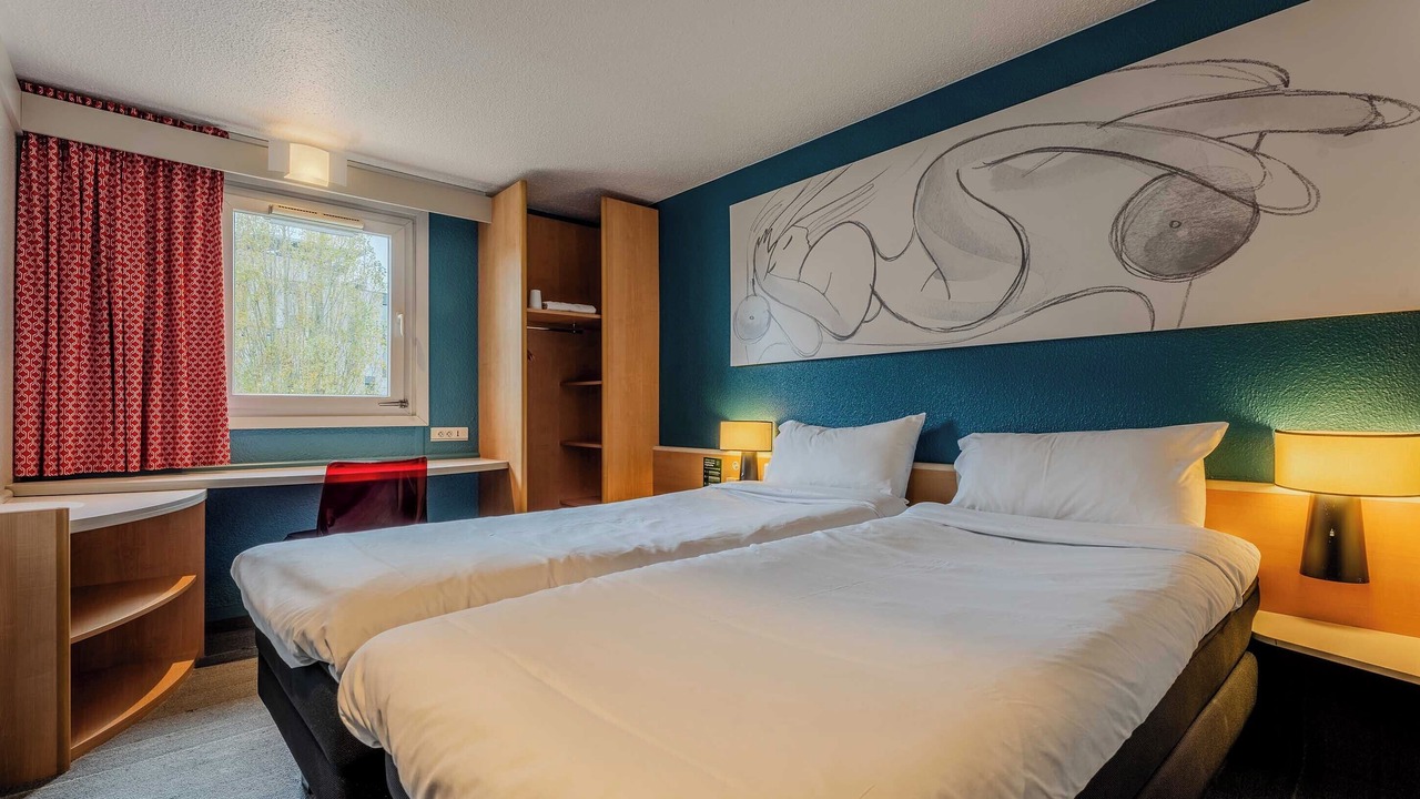 Photo of Bedroom in Hotel-de-Ville