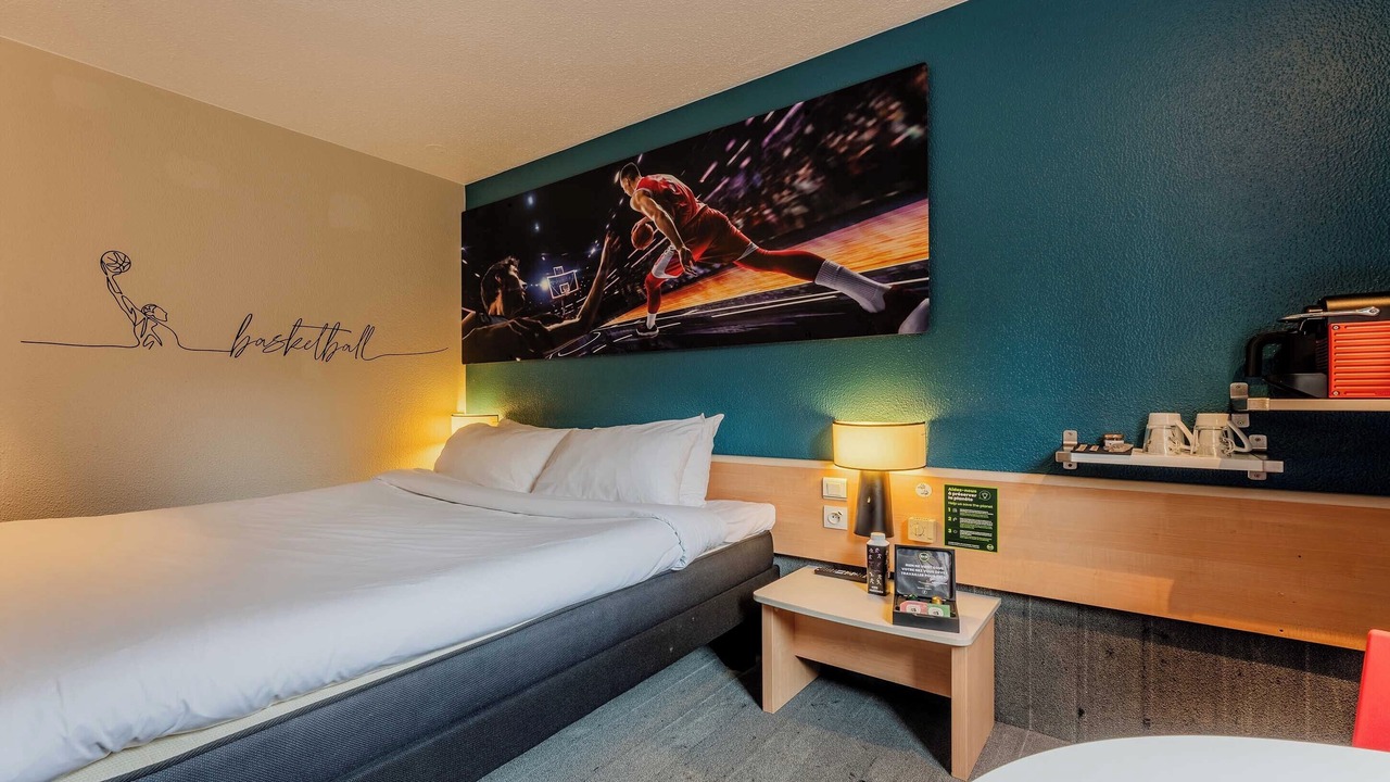 Photo of Bedroom in Hotel-de-Ville