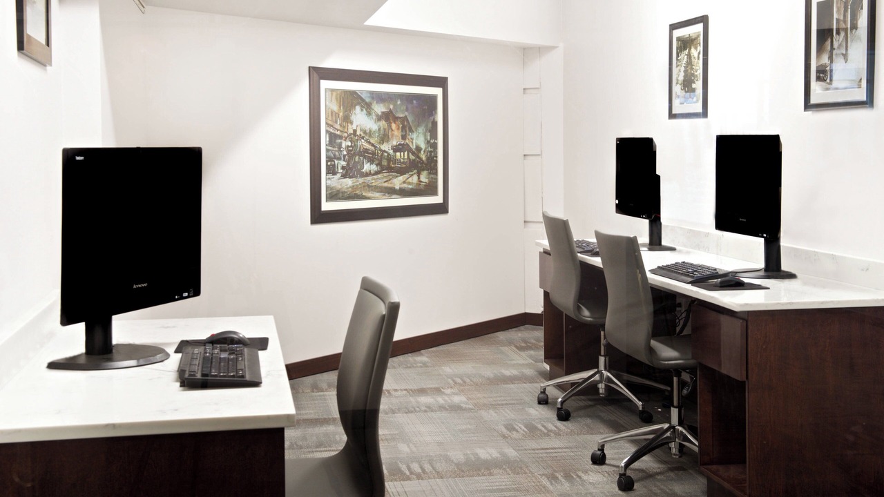 Photo of Others in Downtown Syracuse