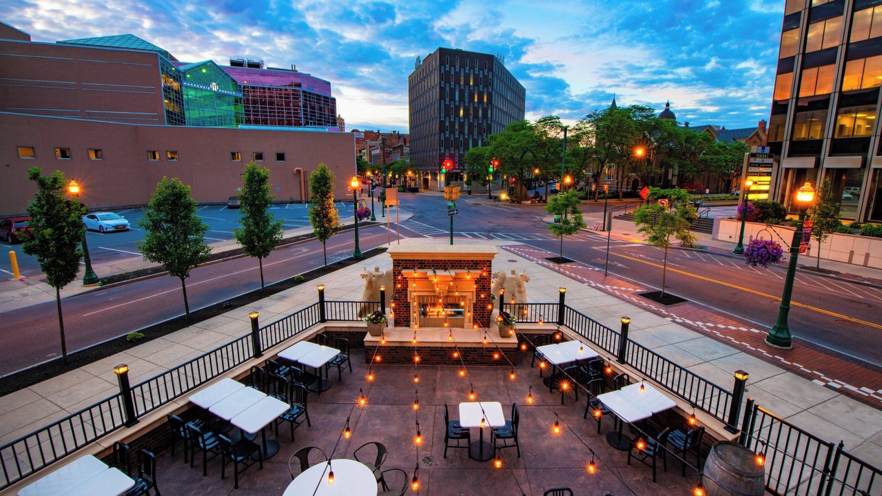 Photo of Others in Downtown Syracuse