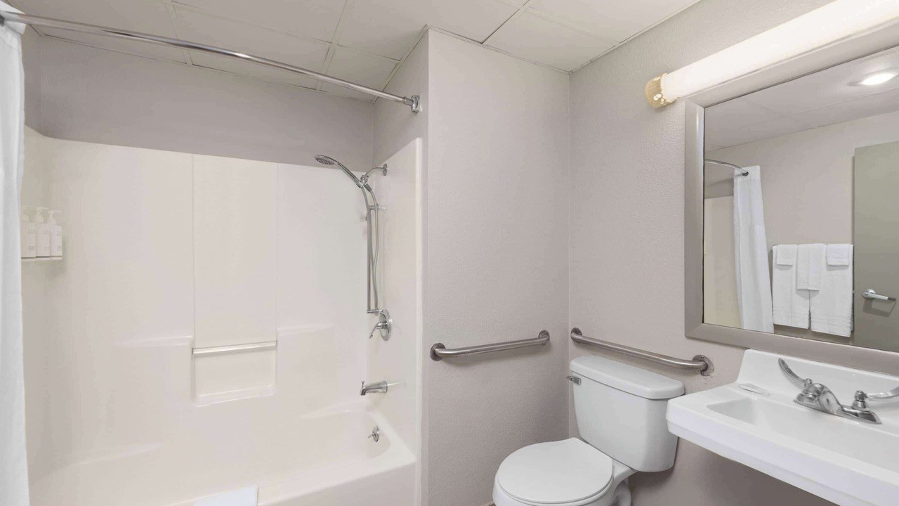 Photo of Bathroom in Carthage