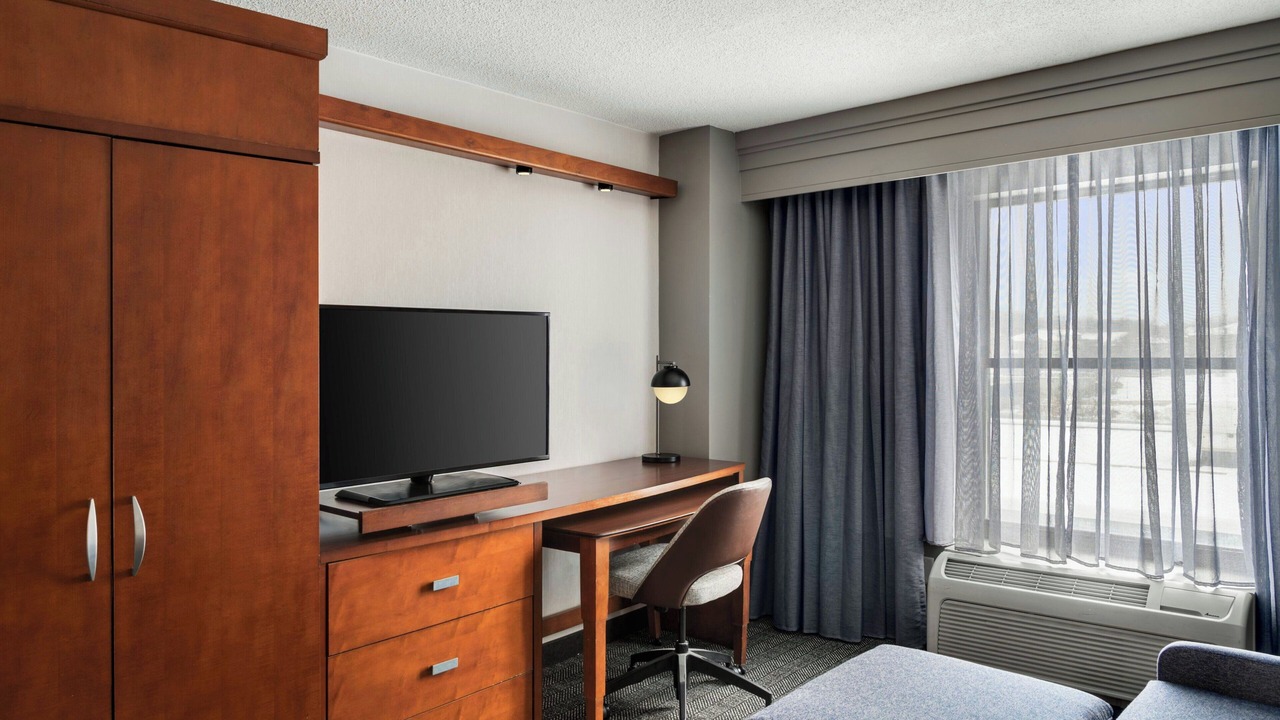 Photo of Bedroom in Lindenwald