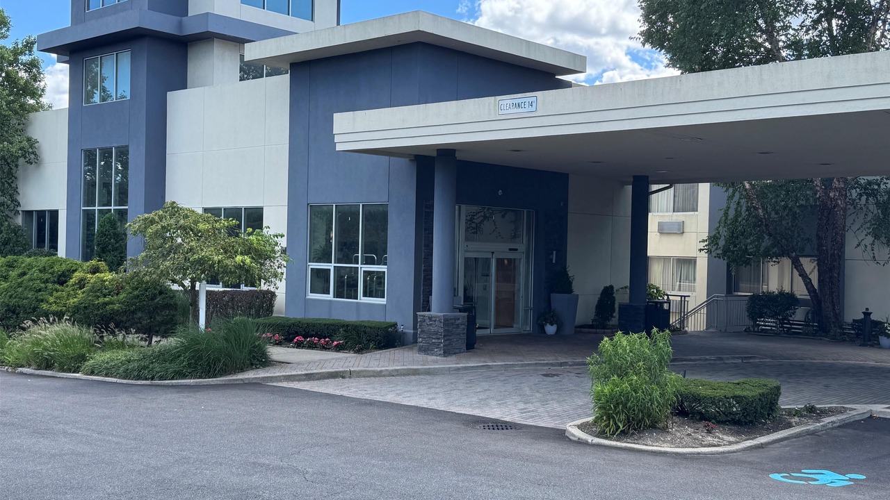 Photo of Outdoor in Plainview