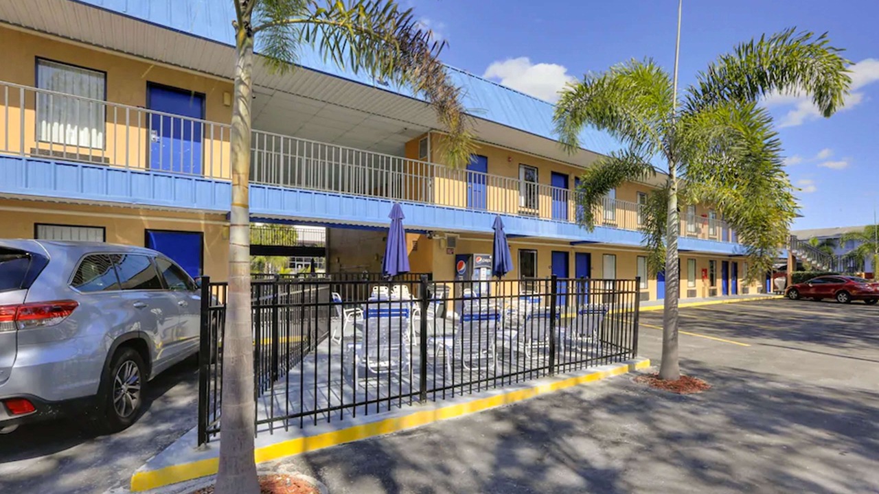 Photo of Outdoor in Bayshore Gardens
