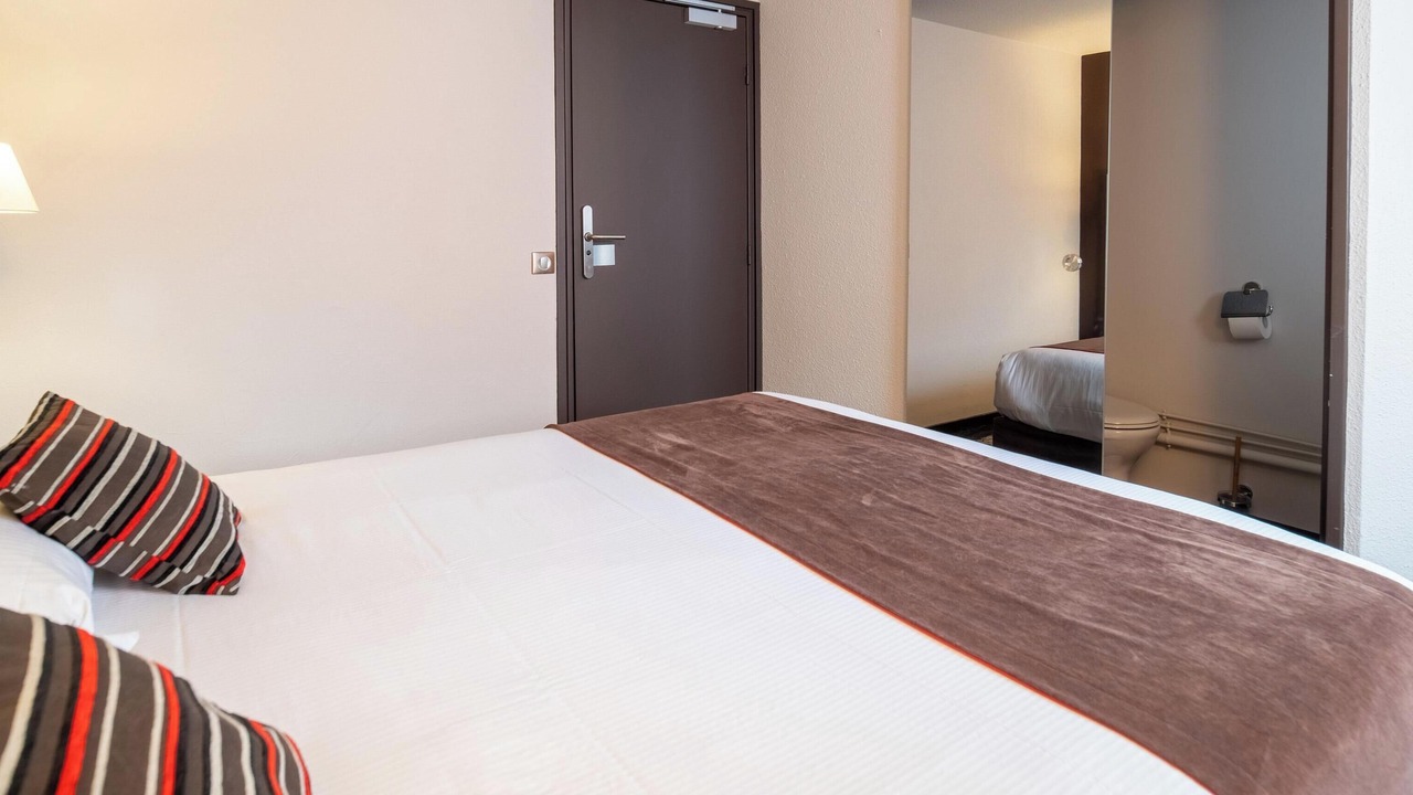 Photo of Bedroom in Limoges