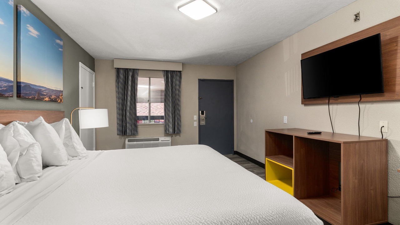 Photo of Bedroom in Northeast Heights