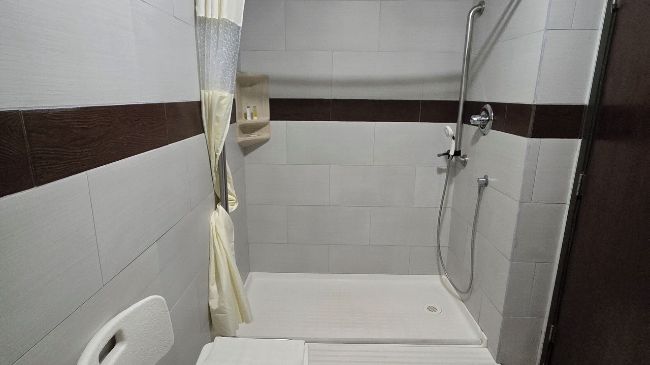 Photo of Bathroom in Williams