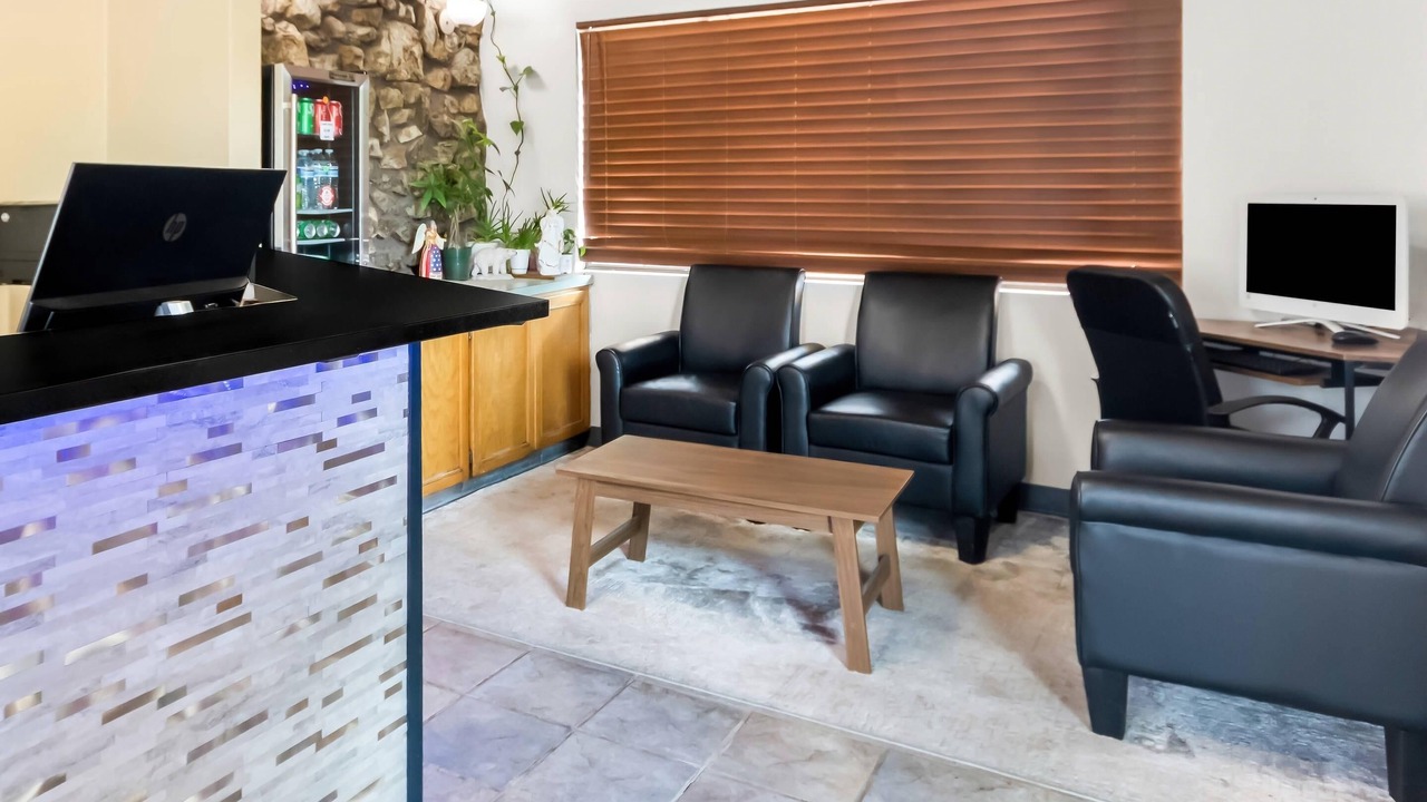 Photo of Others in Helena