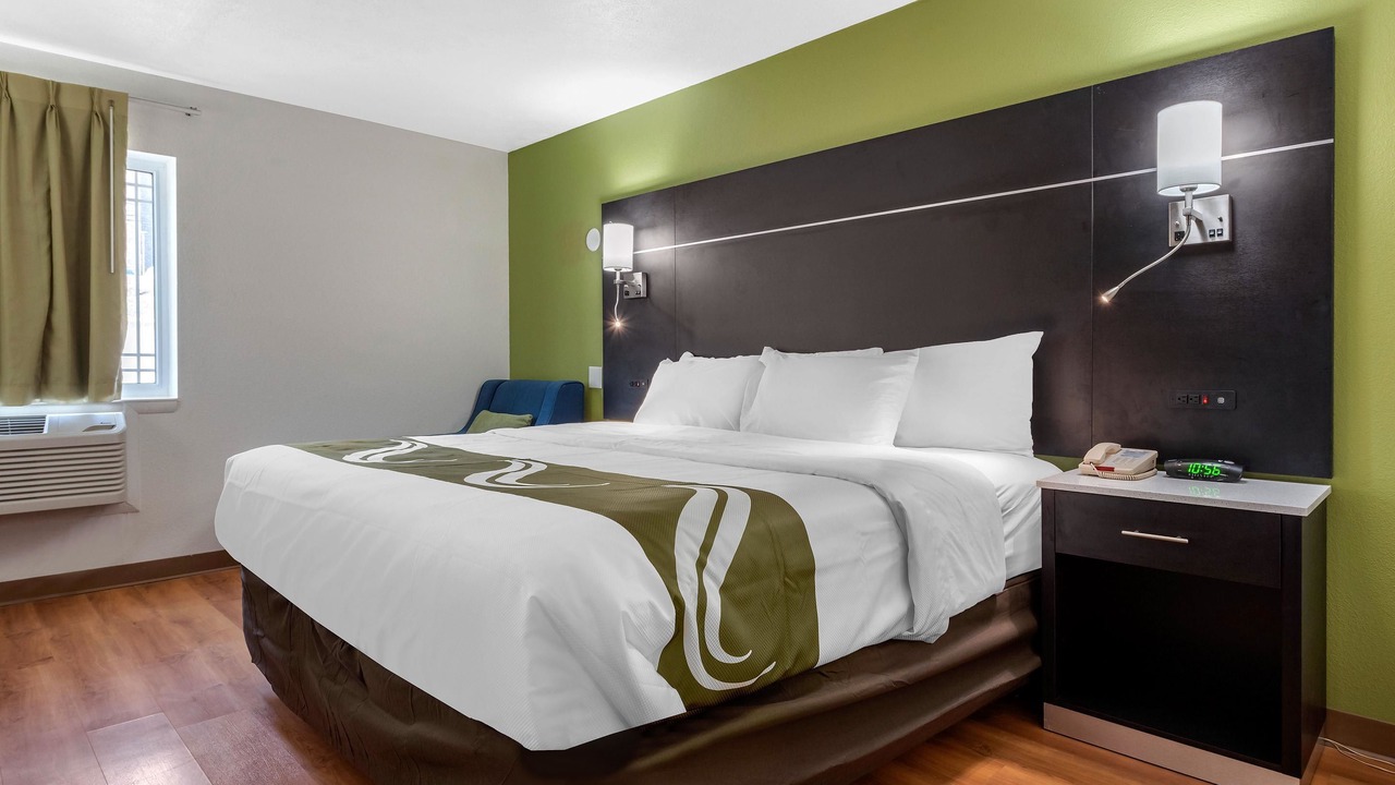 Photo of Bedroom in Moon Township