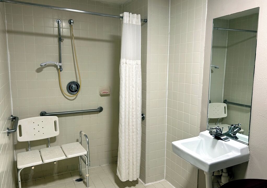 Photo of Bathroom in Elberton