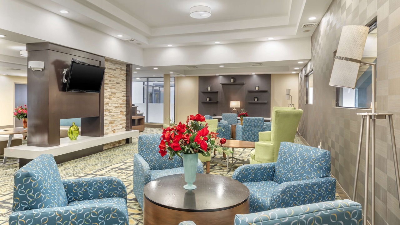 Photo of Livingroom in Woburn