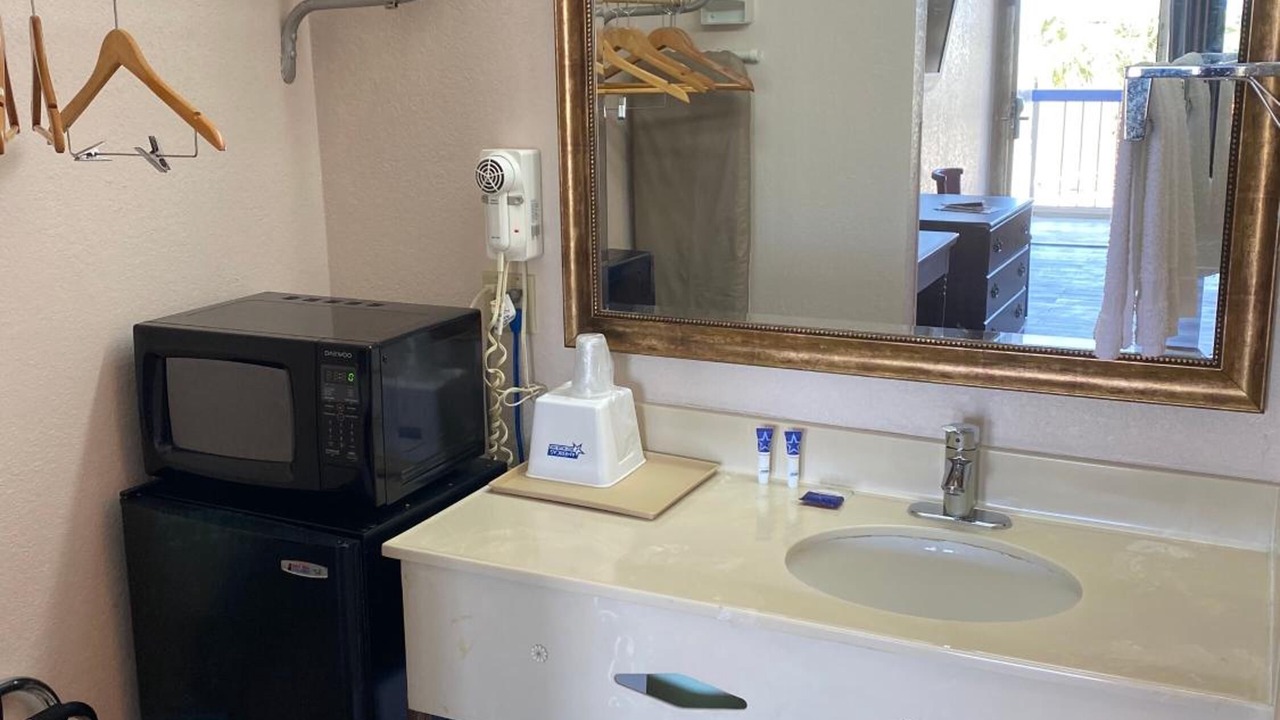 Photo of Others in Marianna