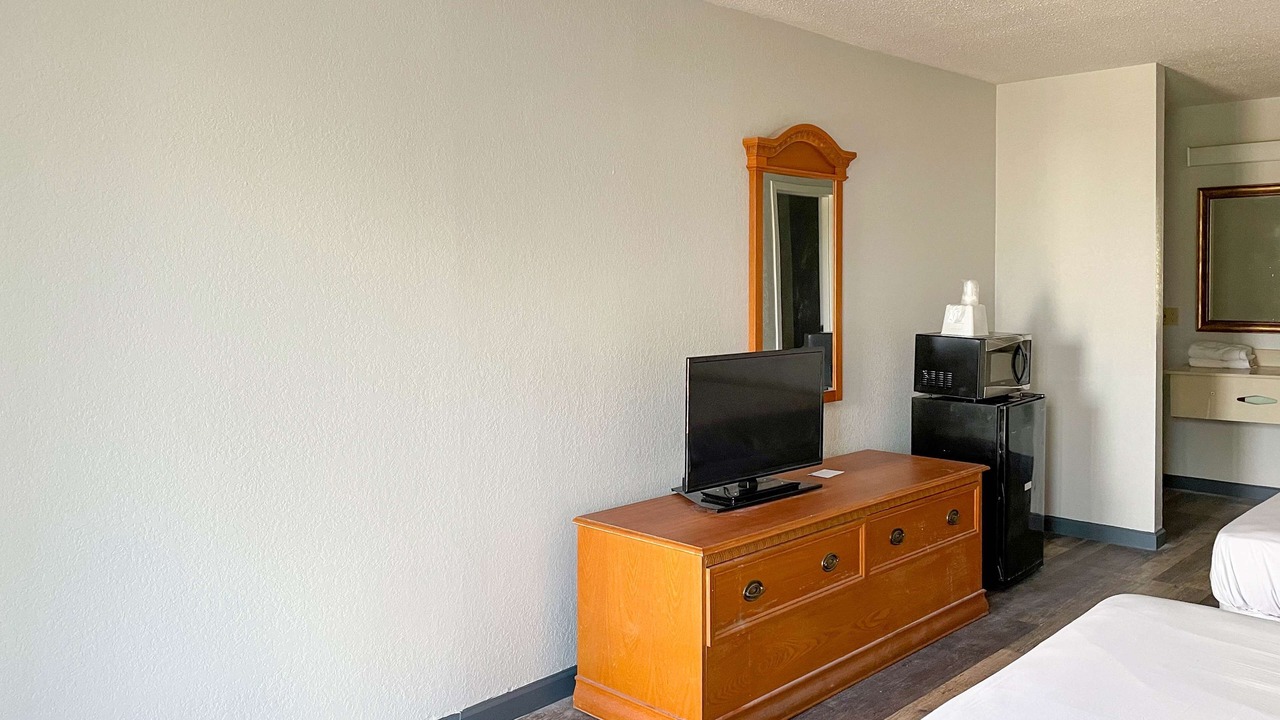 Photo of Others in Marianna