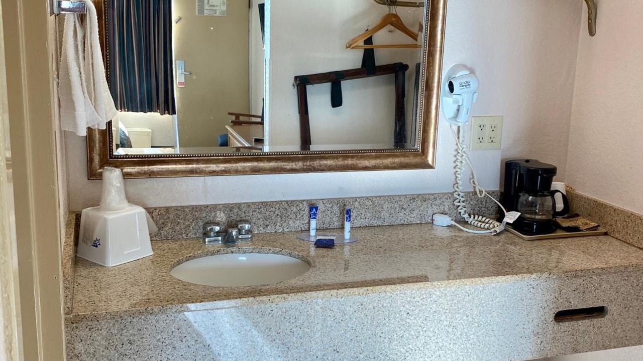 Photo of Others in Marianna