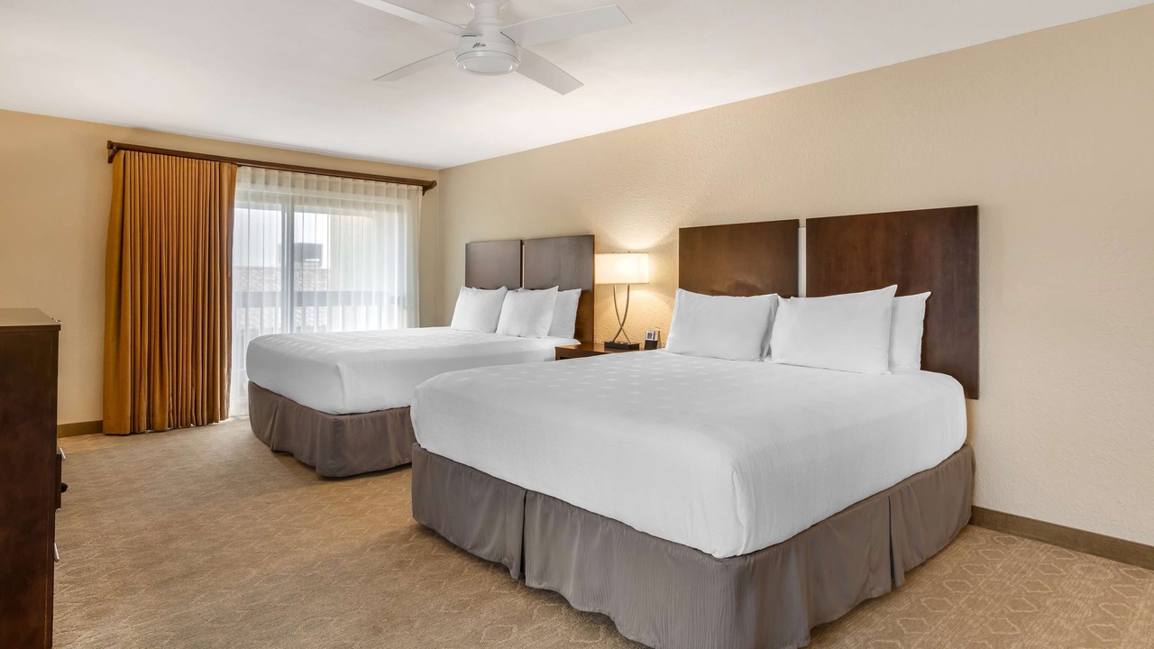 Photo of Bedroom in Munras Avenue