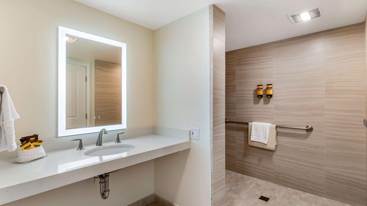 Photo of Bathroom in Munras Avenue