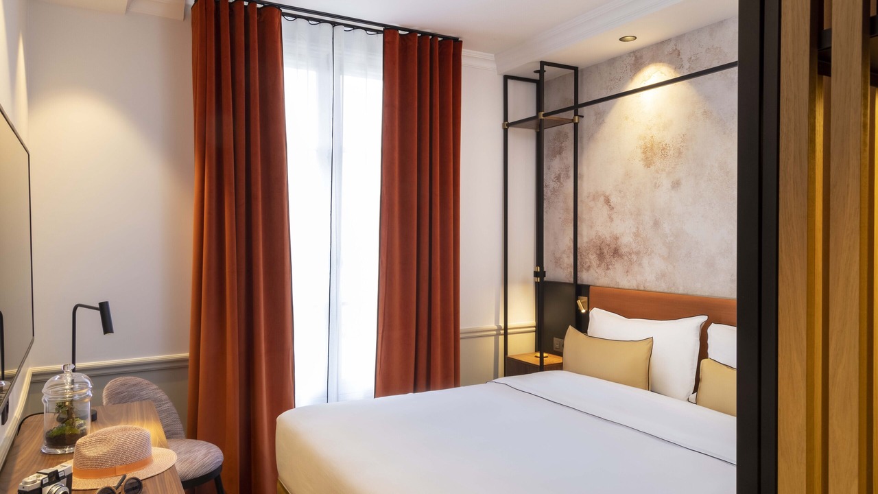 Photo of Bedroom in Notre-Dame-des-Champs