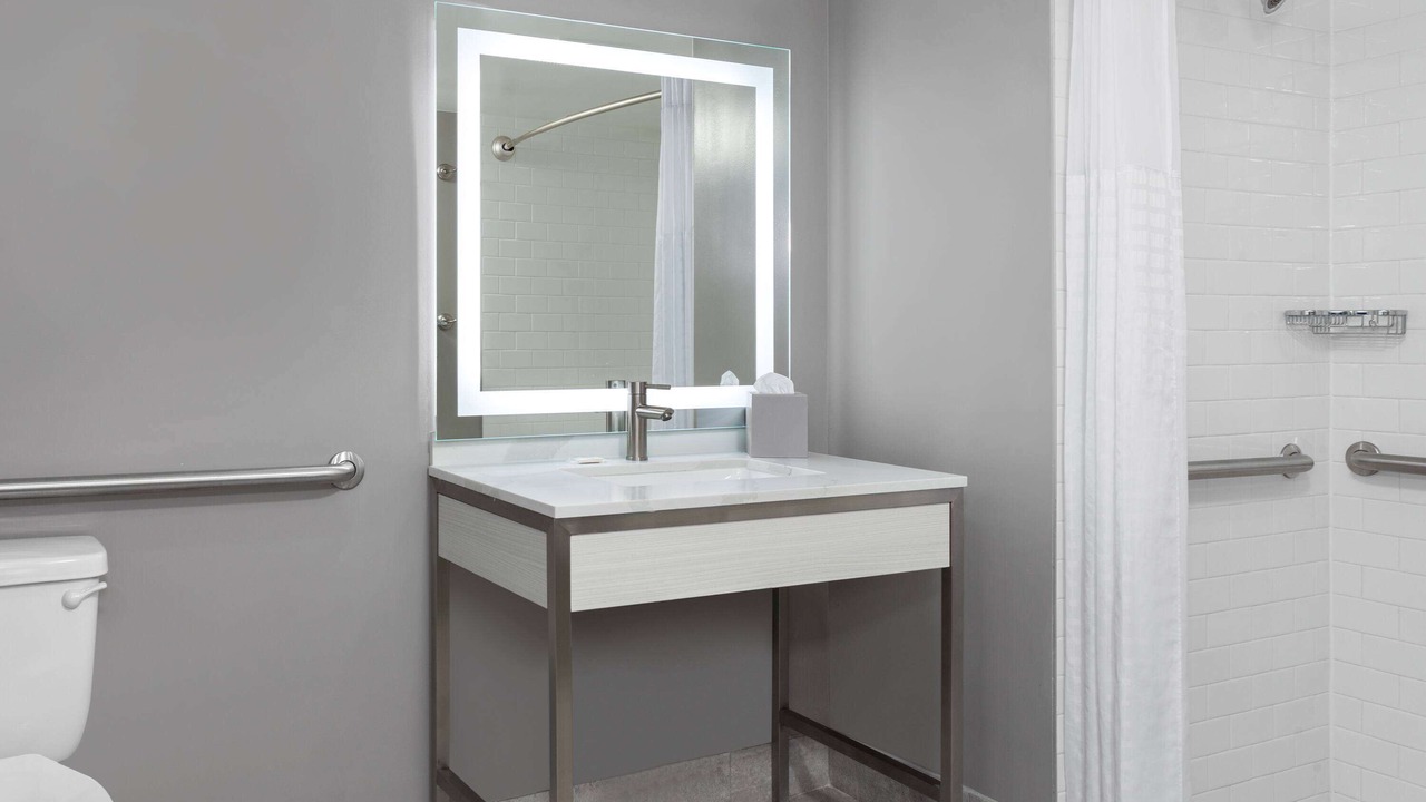 Photo of Bathroom in Woodlawn