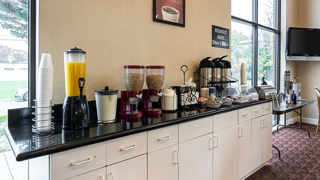 Photo of Others in Clinton