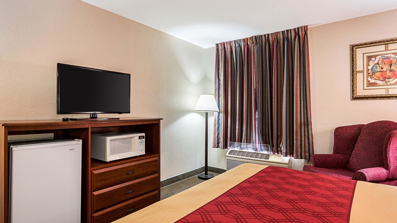 Photo of Others in Clinton