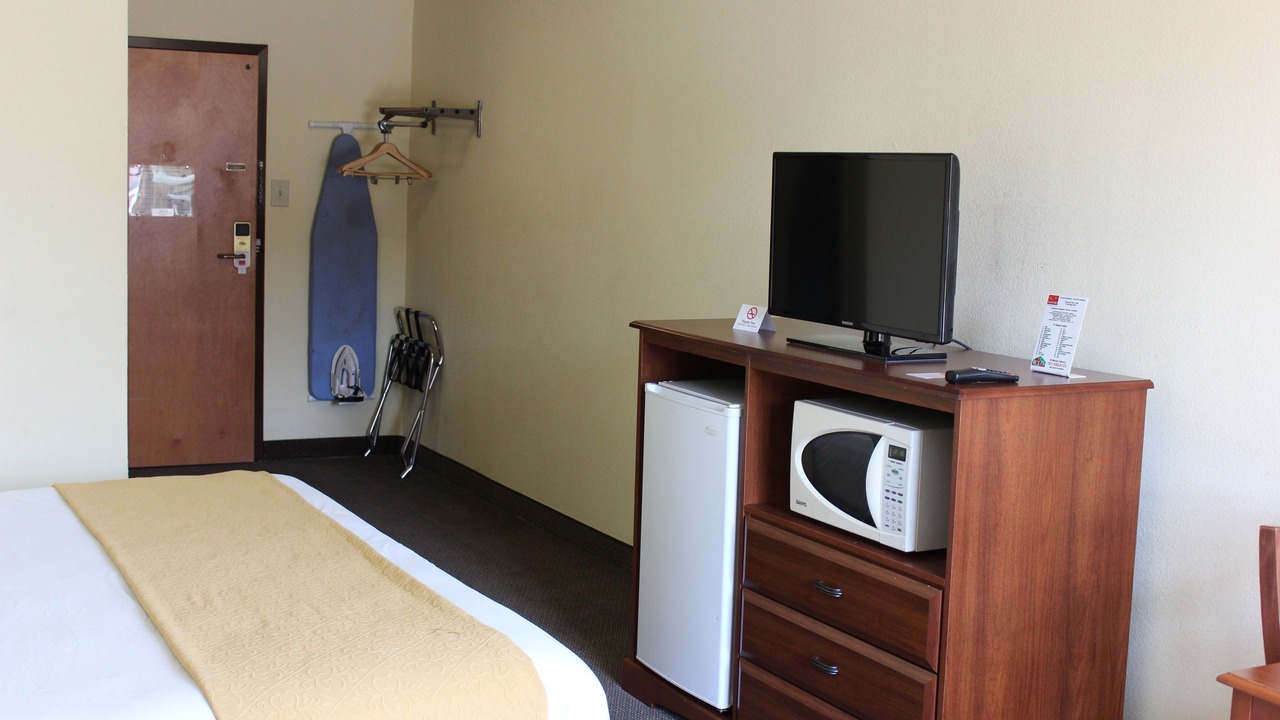 Photo of Bedroom in Clinton