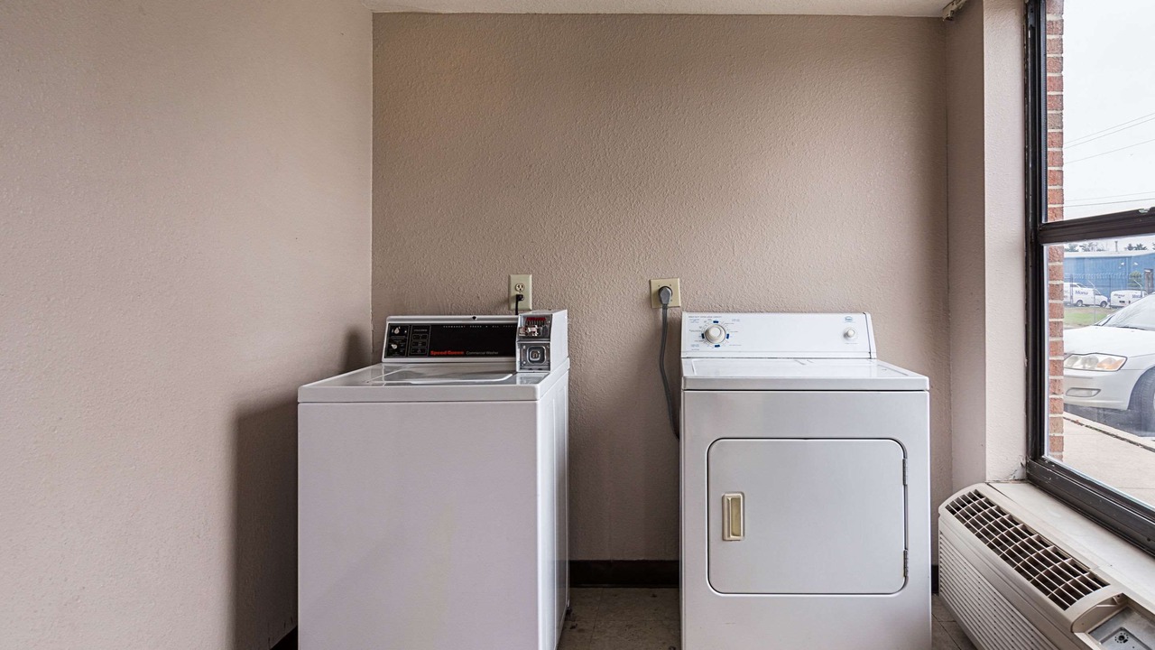 Photo of Bedroom in Clinton