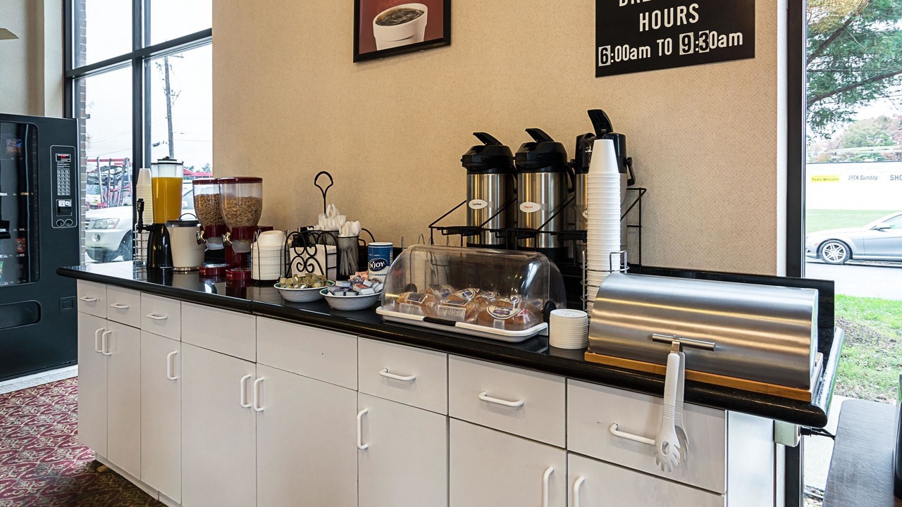 Photo of Others in Clinton