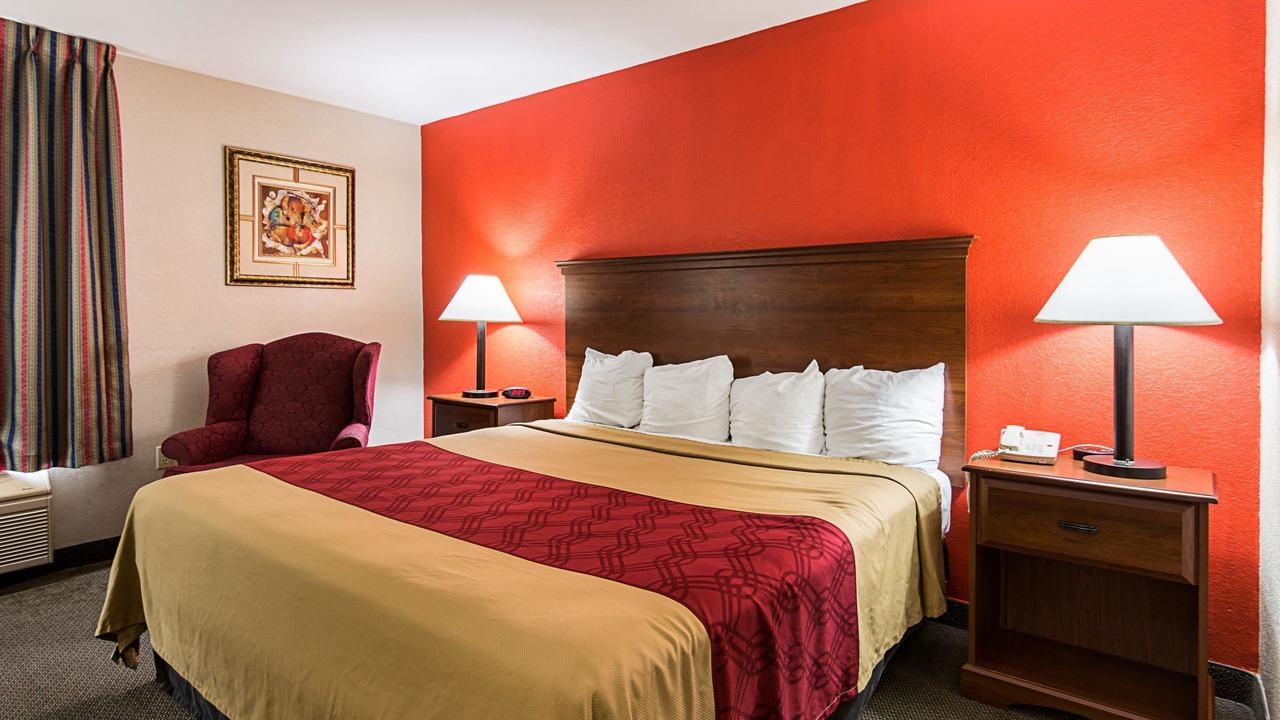 Photo of Others in Clinton