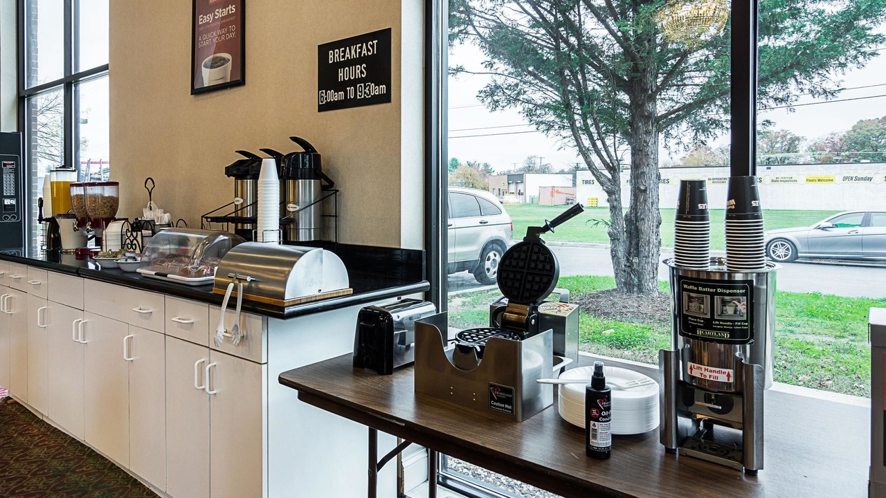 Photo of Others in Clinton