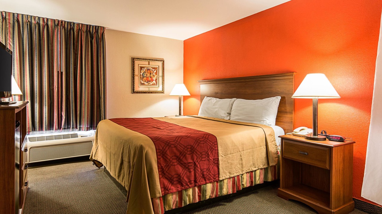 Photo of Others in Clinton