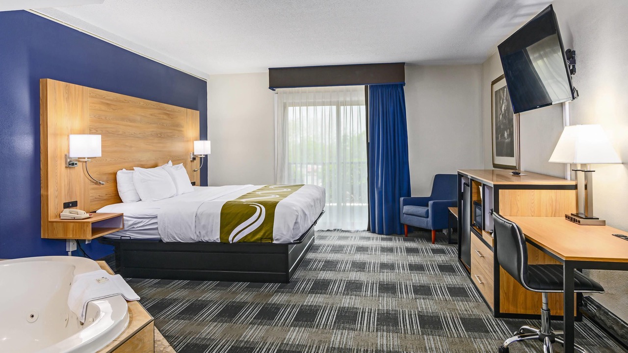 Photo of Bedroom in Buzzards Bay