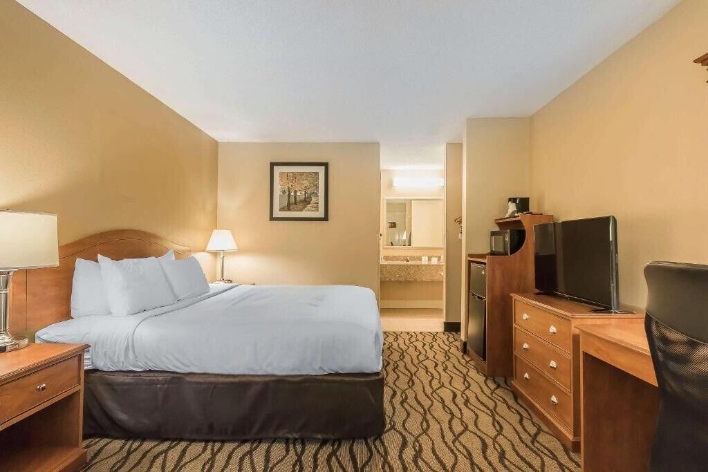 Photo of Bedroom in Charleston