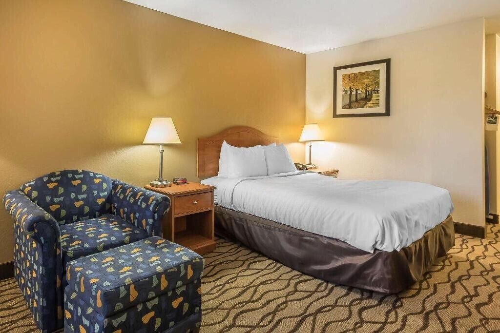 Photo of Bedroom in Charleston