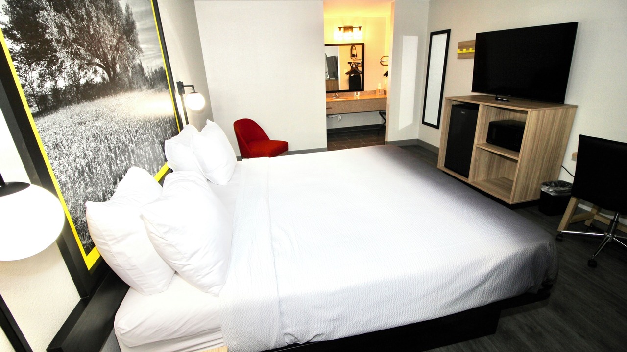 Photo of Bedroom in Temple