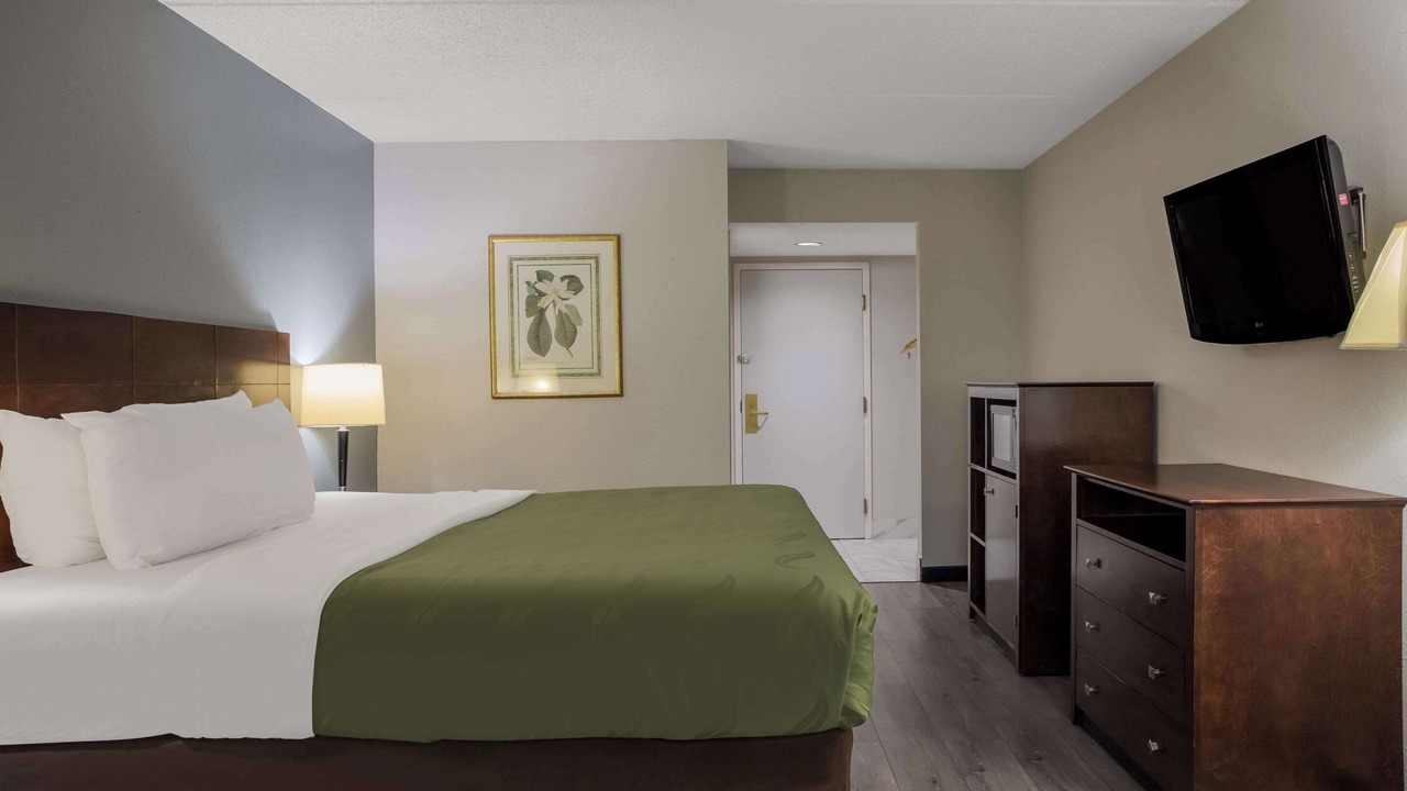 Photo of Bedroom in Toledo
