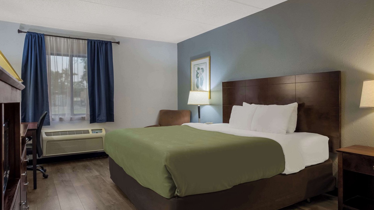 Photo of Bedroom in Toledo