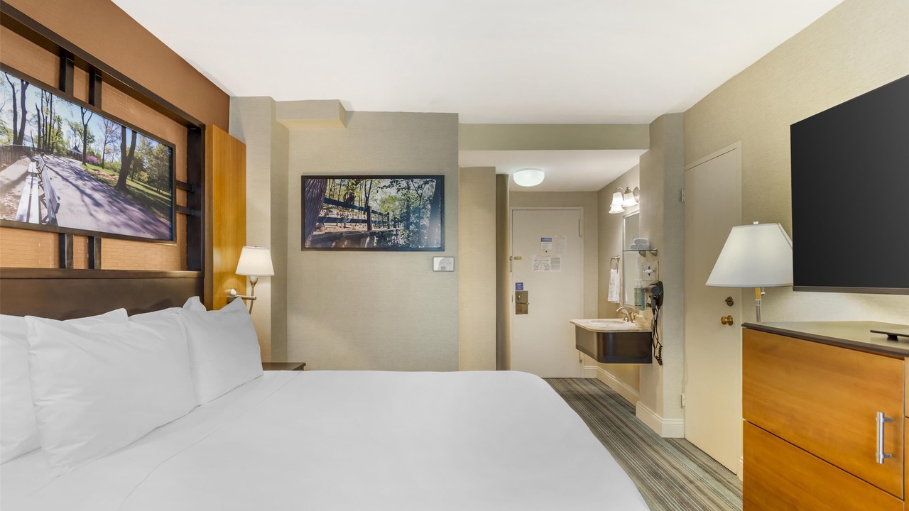 Photo of Bedroom in Queens