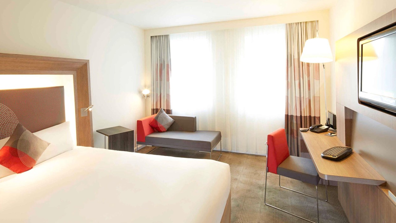 Photo of Bedroom in Sevres