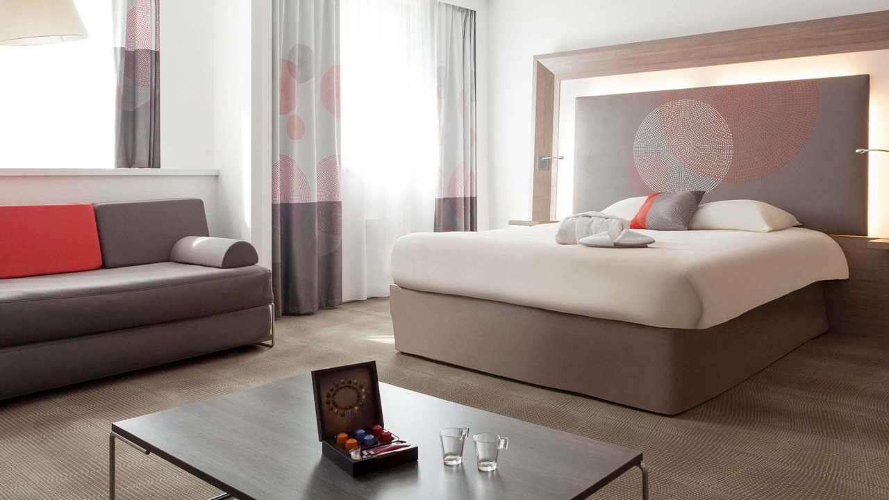 Photo of Bedroom in Sevres