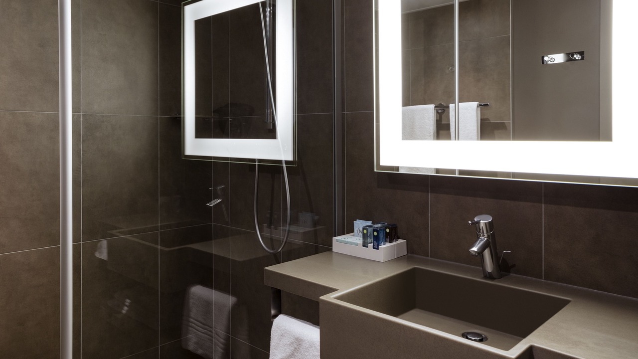 Photo of Bathroom in Sevres