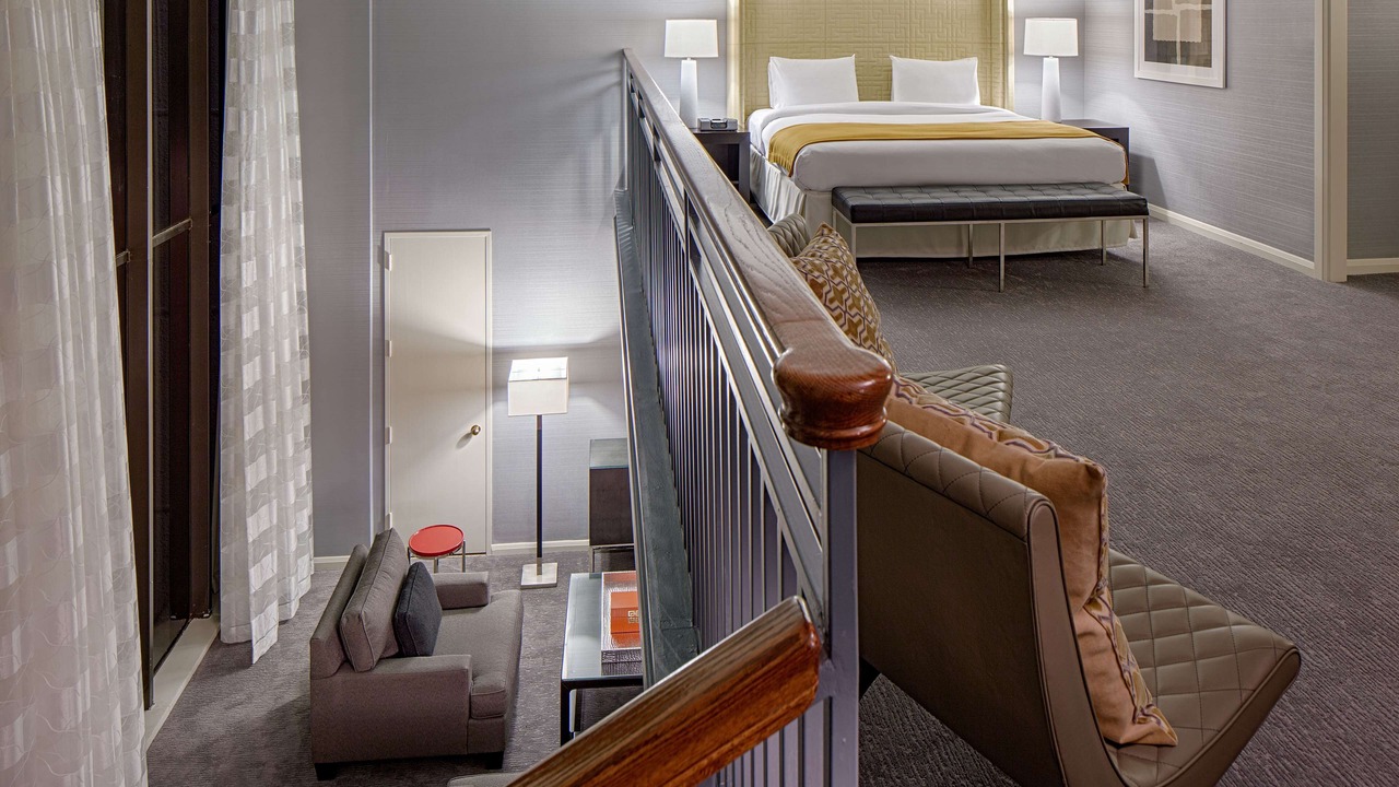 Photo of Livingroom in Greenway Plaza-Upper Kirby