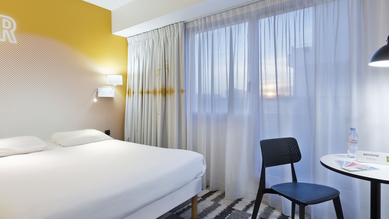 Photo of Bedroom in Quartier Massy-Opera I