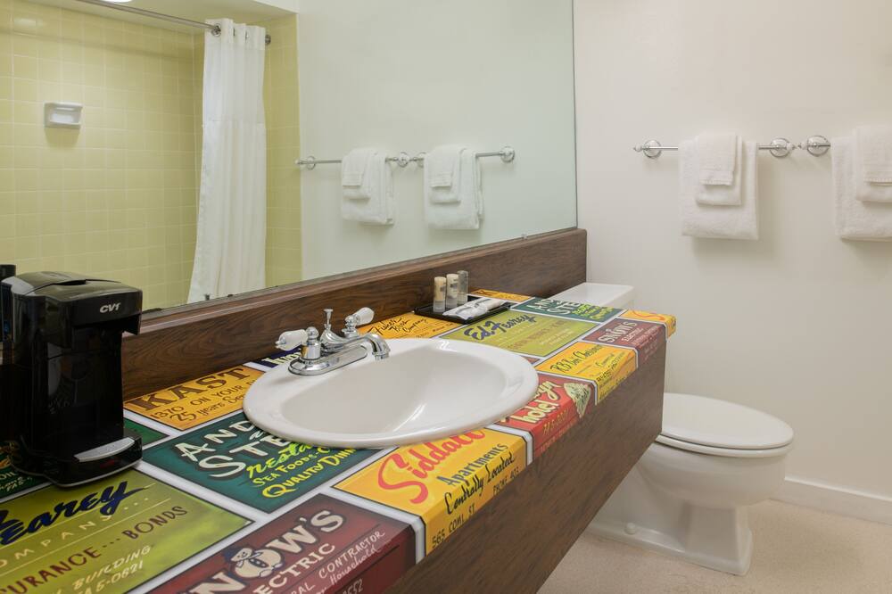 Photo of Bathroom in Astoria