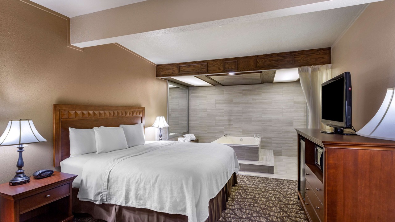 Photo of Bedroom in Evanston