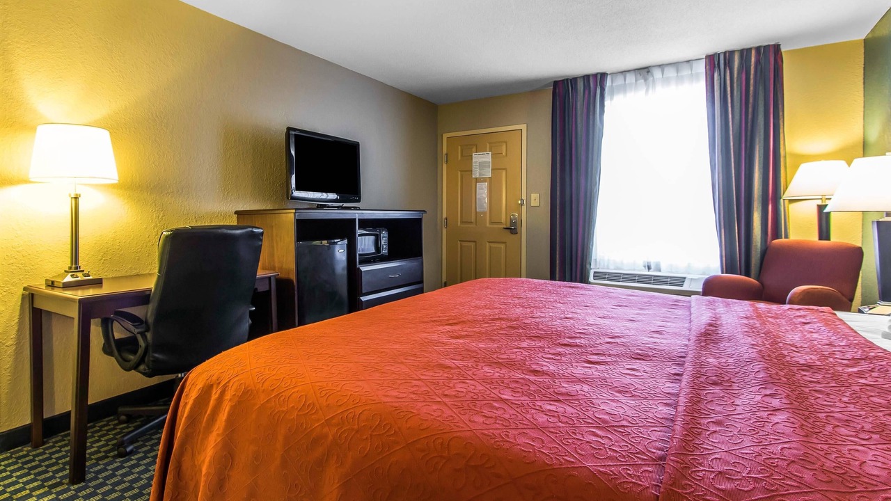 Photo of Bedroom in Duncan