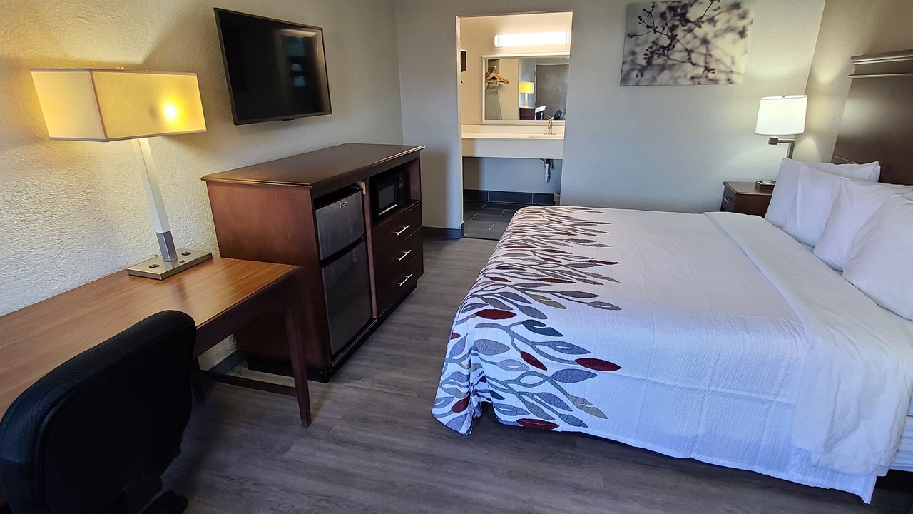 Photo of Bedroom in LaGrange