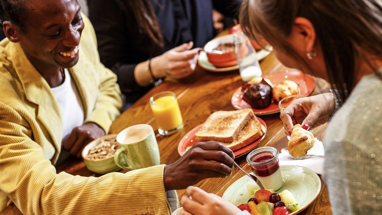 Photo of Others in Queen's Gate
