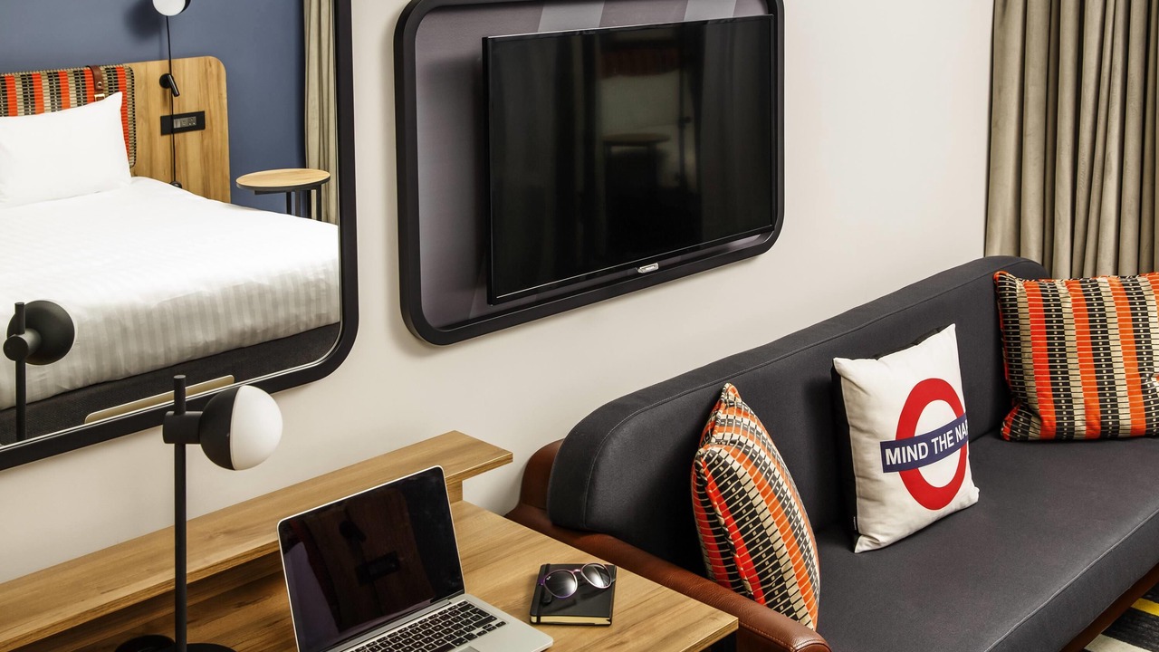 Photo of Bedroom in Queen's Gate